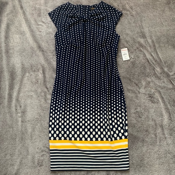 ILE New York Dresses & Skirts - NWT ILE New York Navy Print Dress